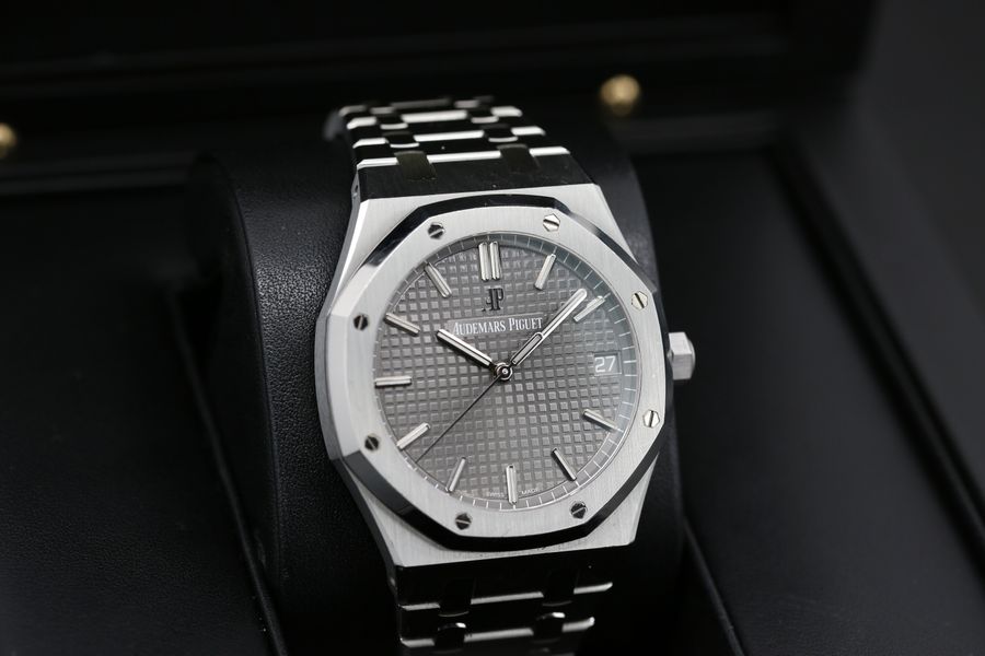 Audemars Piguet Royal Oak 15500ST.OO.1220ST.02